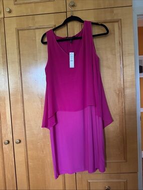 Sleeveless Fuchsia Layered Shift Dress White House Black Market🍀